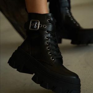 The Perfect Moto Boots